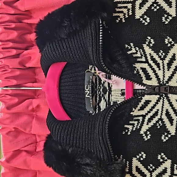 Wool & Cashmere Blend Zip Up Snowflake Sweater - Picture 4 of 6